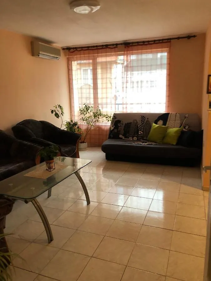 Spacious Beautiful Apartment - Prime Location Βάρνα