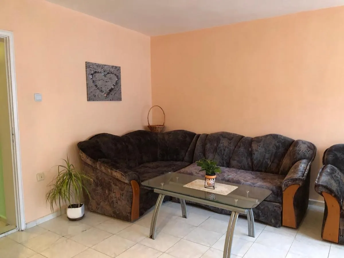 Spacious Beautiful Apartment - Prime Location Varna